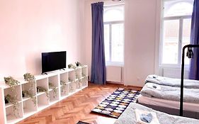 Brand New Spacious & Stylish Aptmt In City-Centre